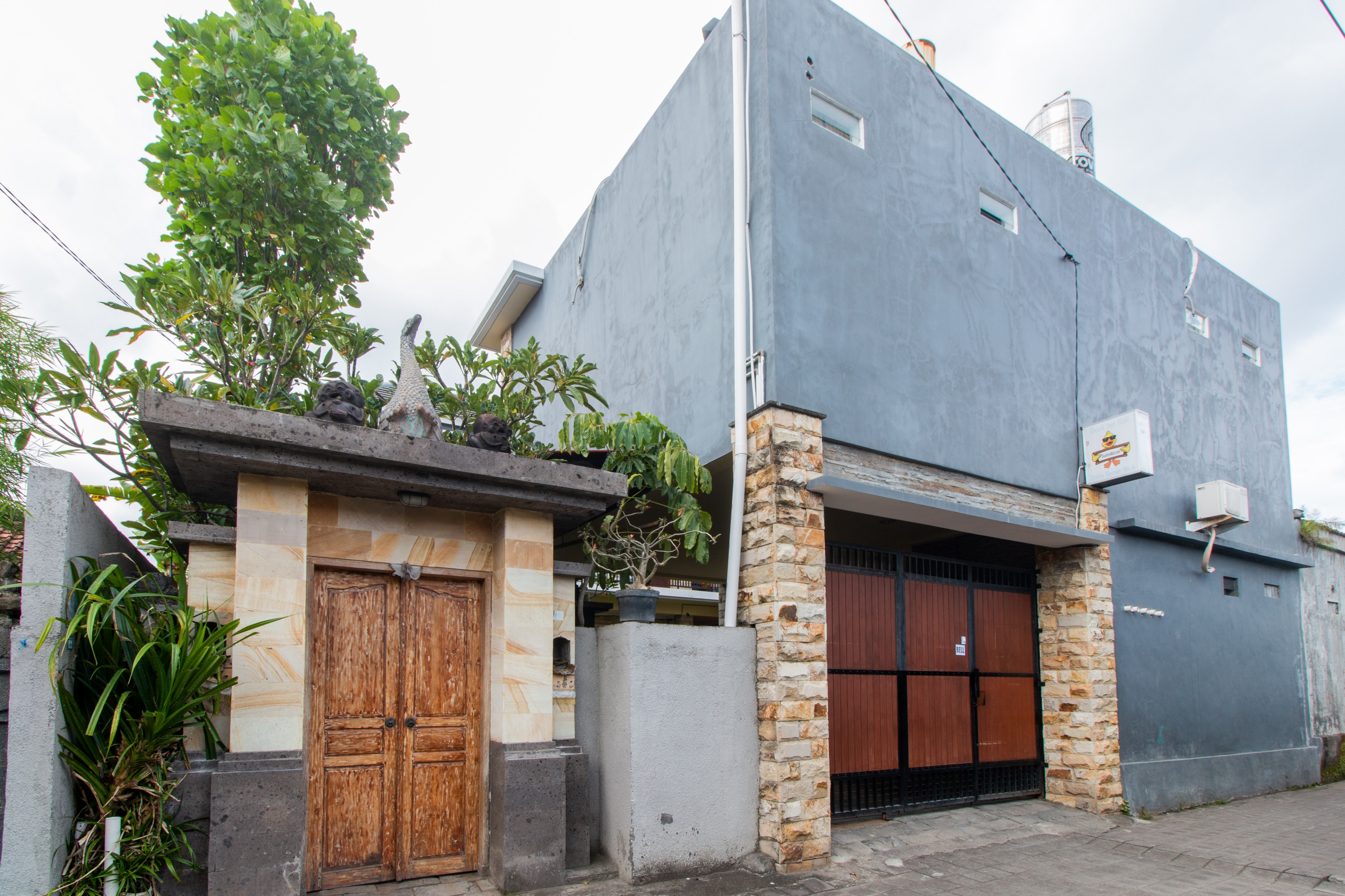 The Frog Residence Sanur by OYO Rooms
