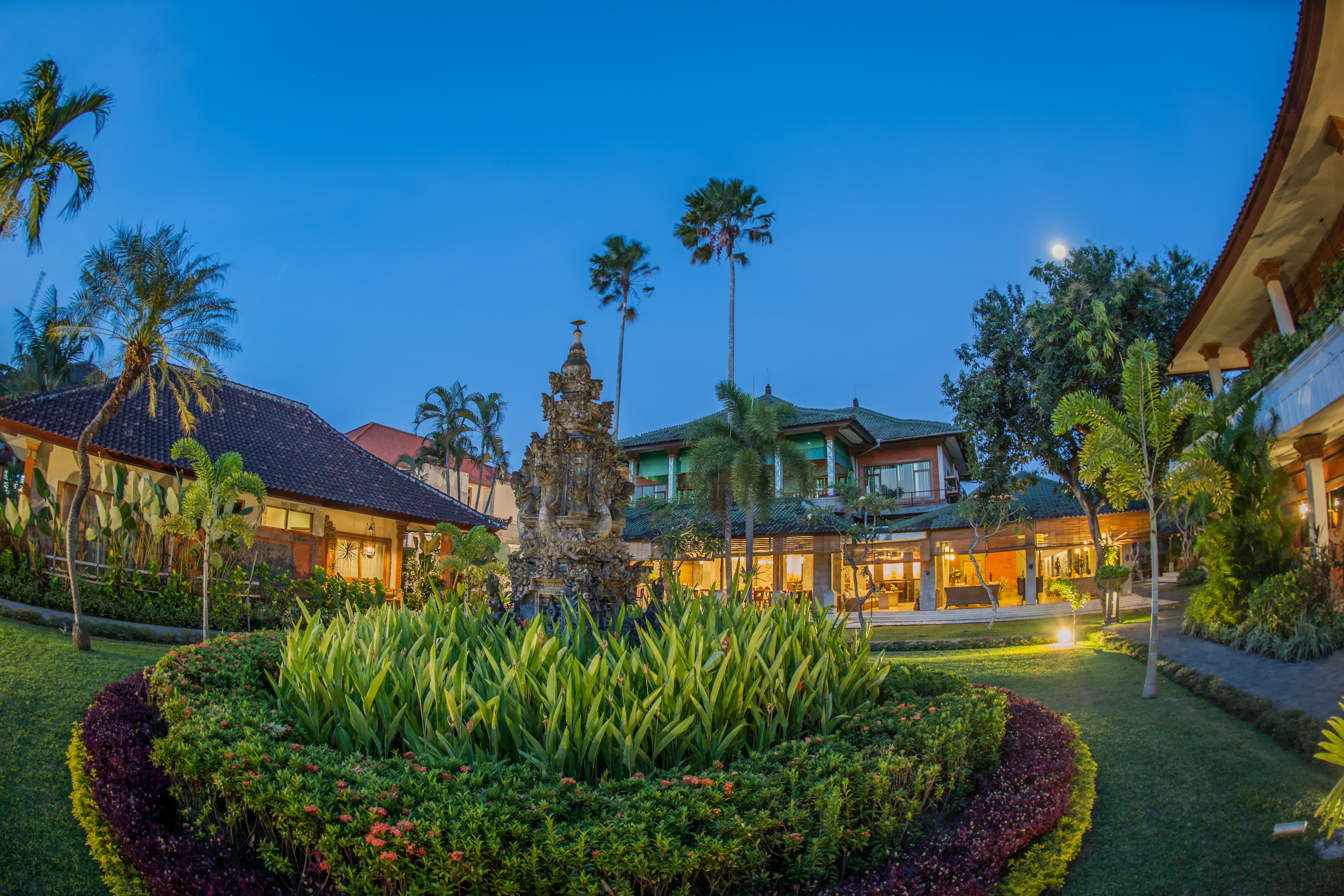The Cakra Hotel