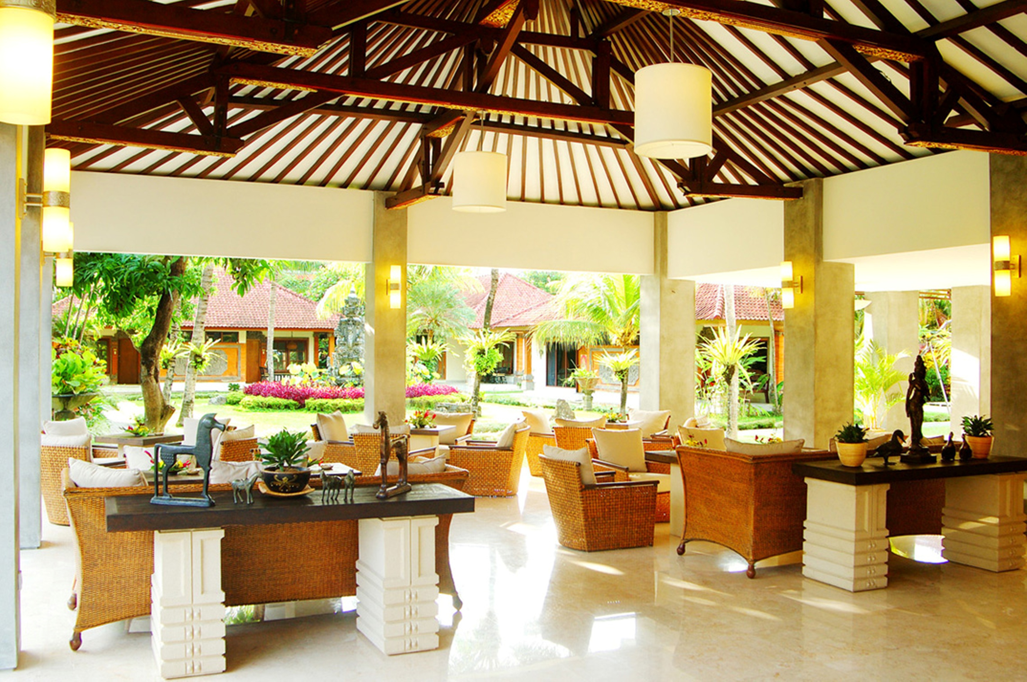The Cakra Hotel