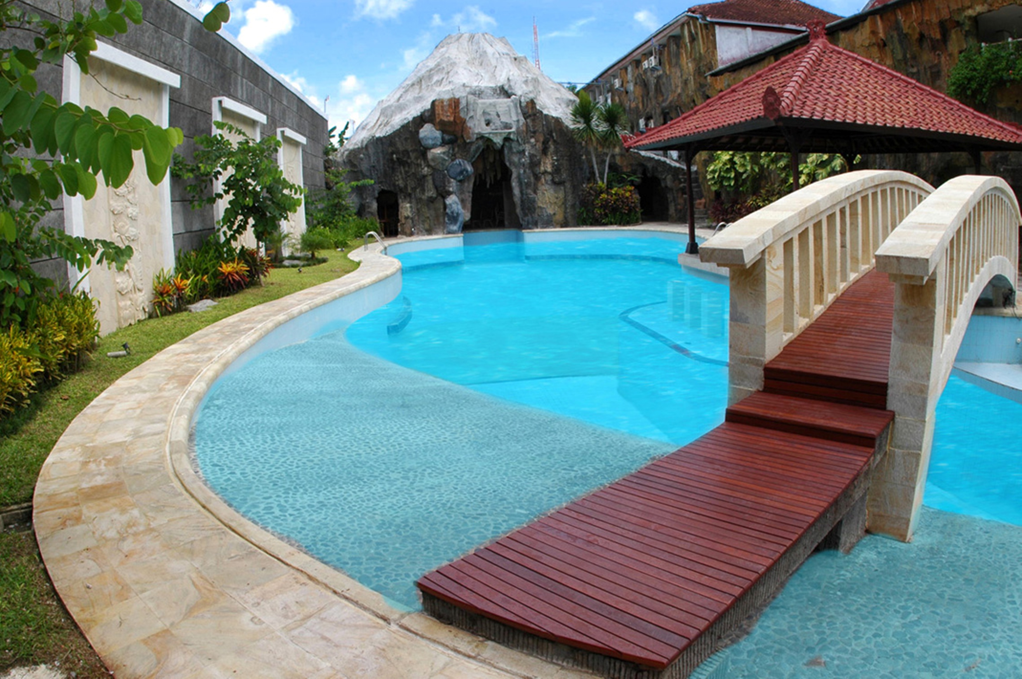 The Cakra Hotel