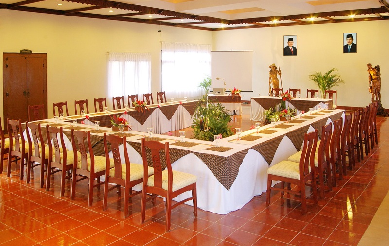 The Cakra Hotel