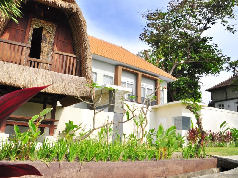 Villa Tangtu Beach Inn