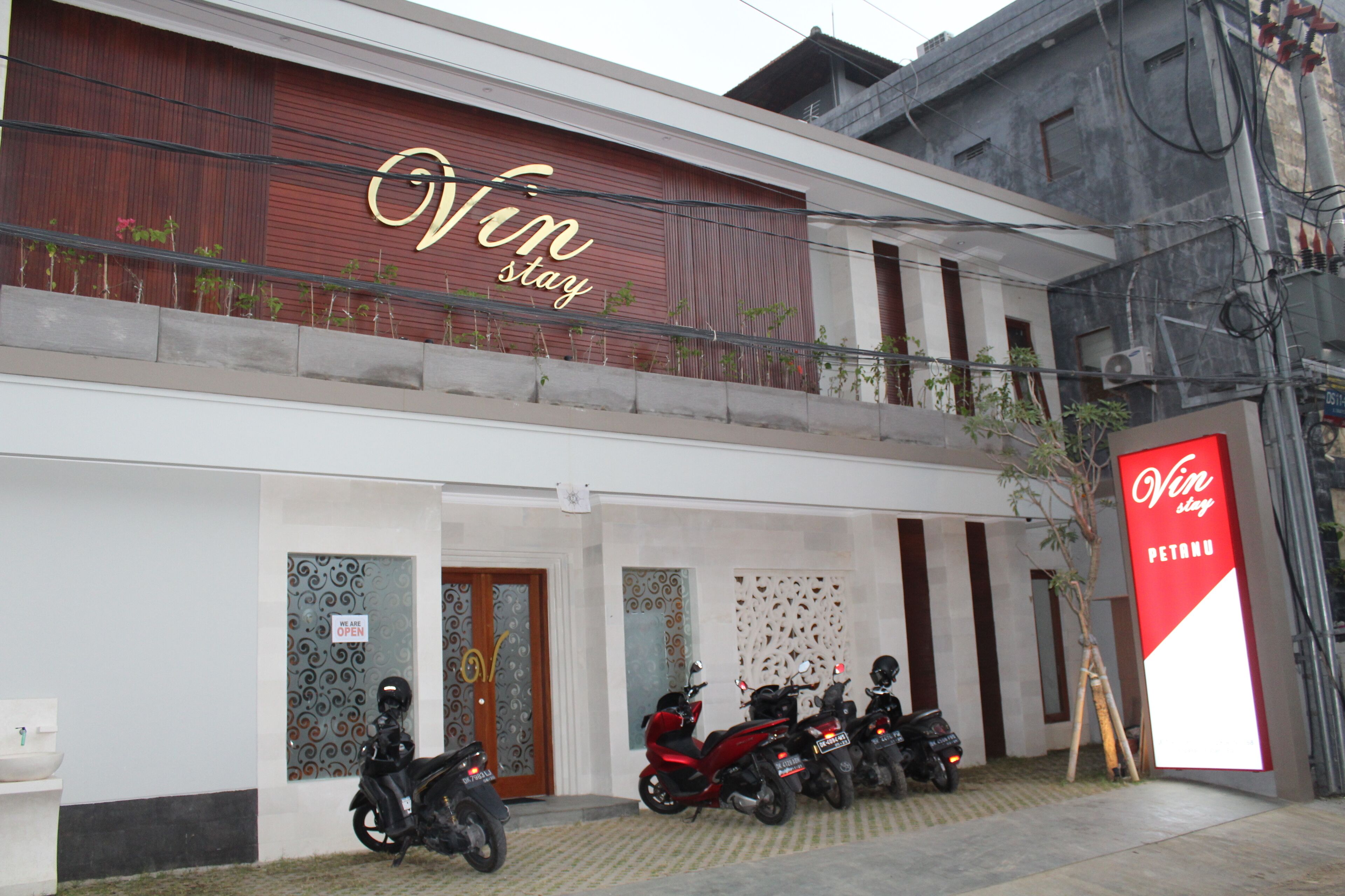 Vin Stay Petanu by OYO
