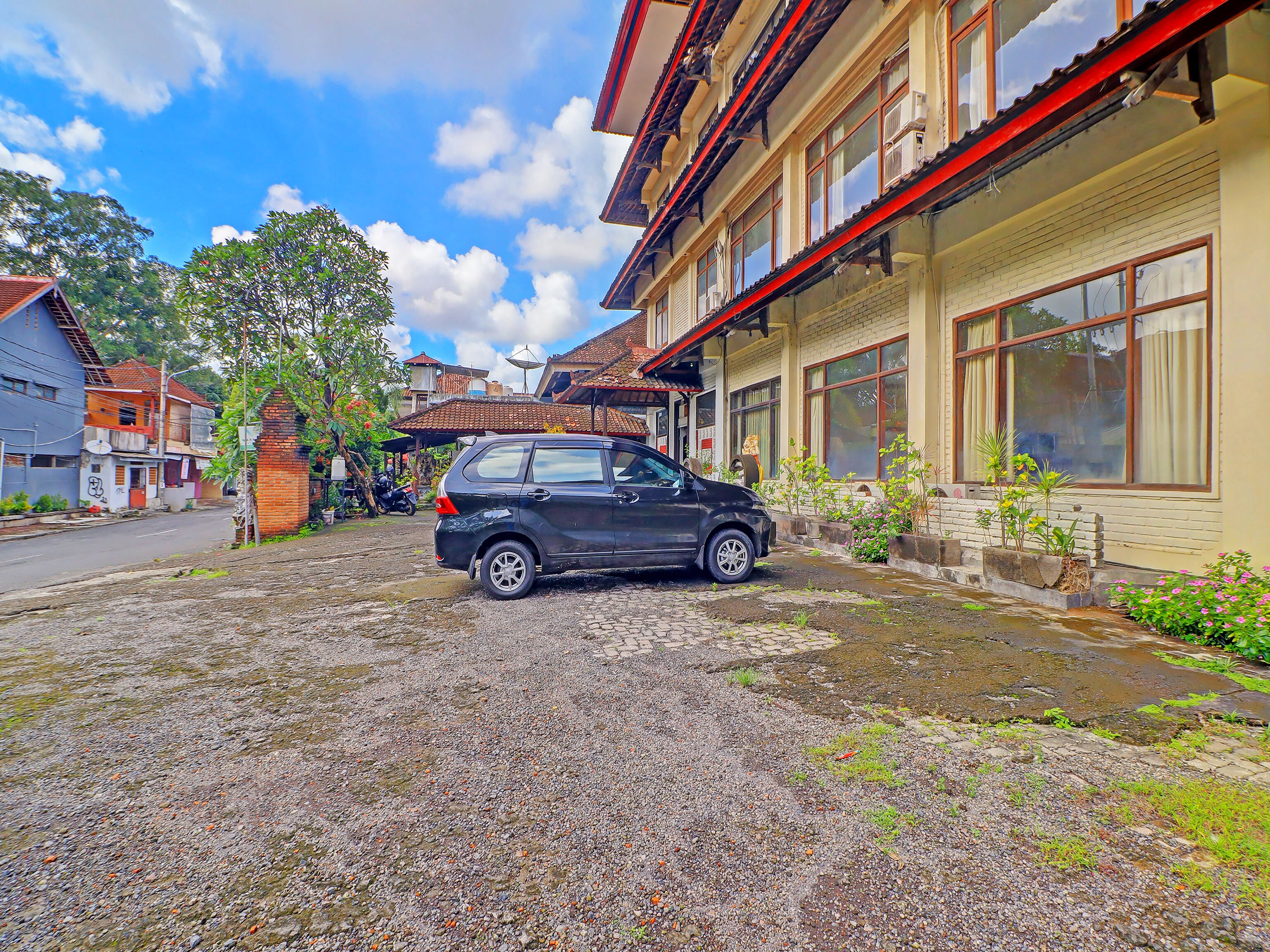 Warna Kedaton Hotel by OYO