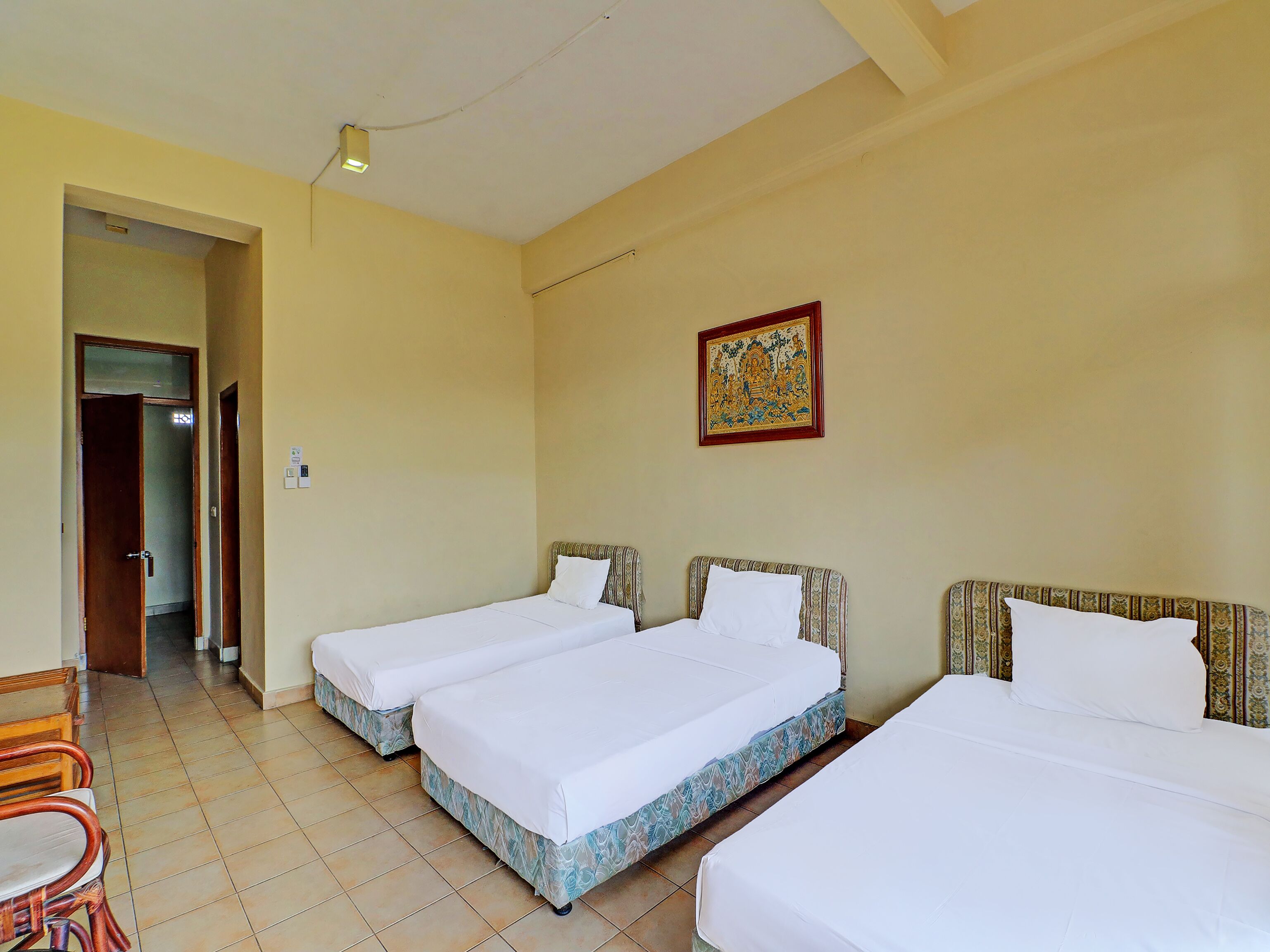 Warna Kedaton Hotel by OYO