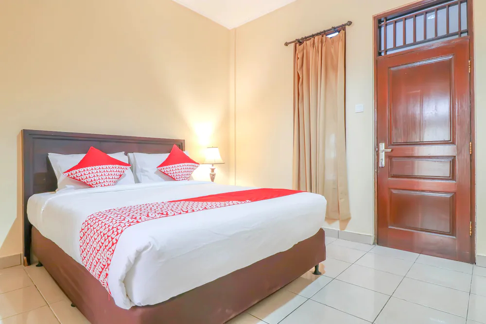 Wisma Guntur II by OYO Rooms