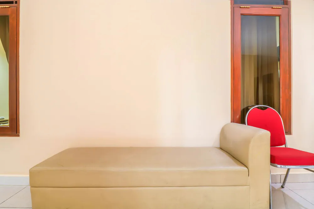 Wisma Guntur II by OYO Rooms