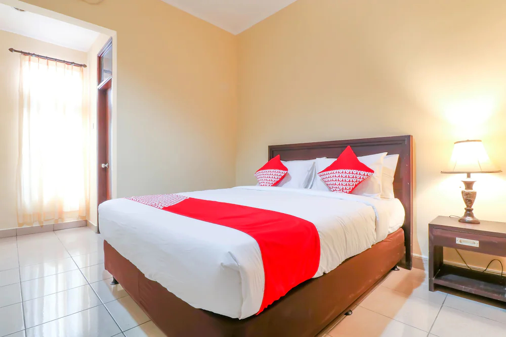 Wisma Guntur II by OYO Rooms