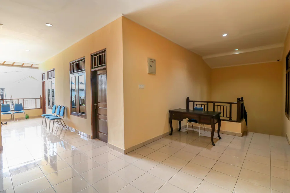 Wisma Guntur II by OYO Rooms