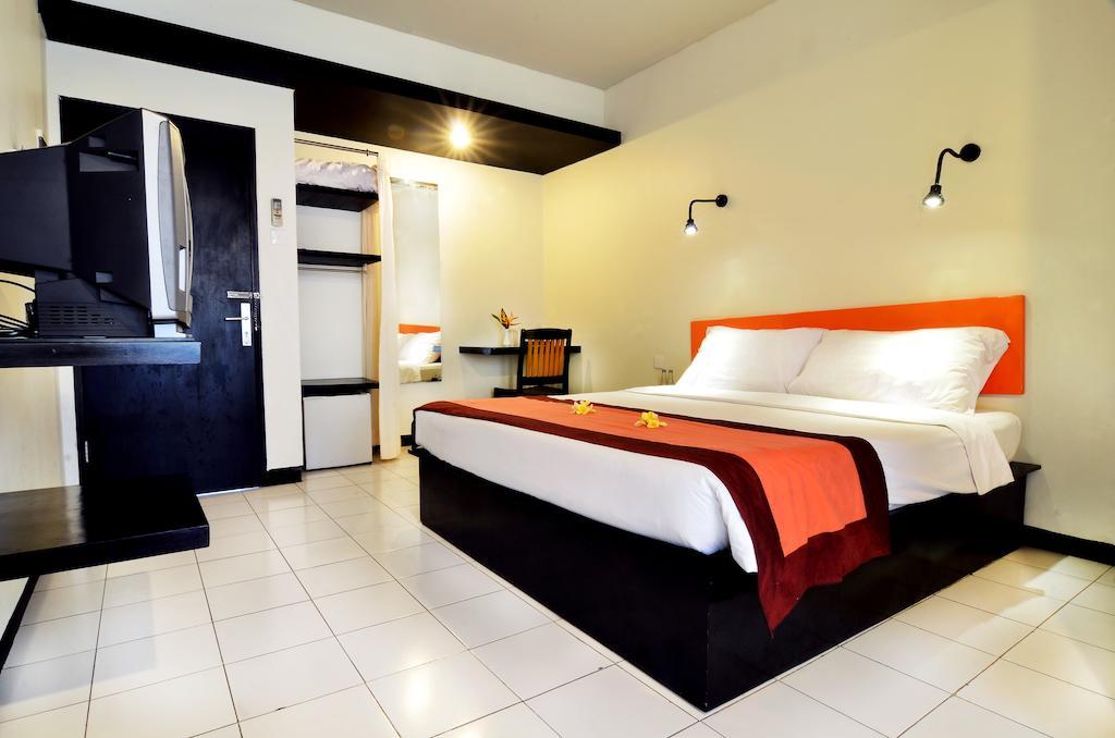 Yani Hotel