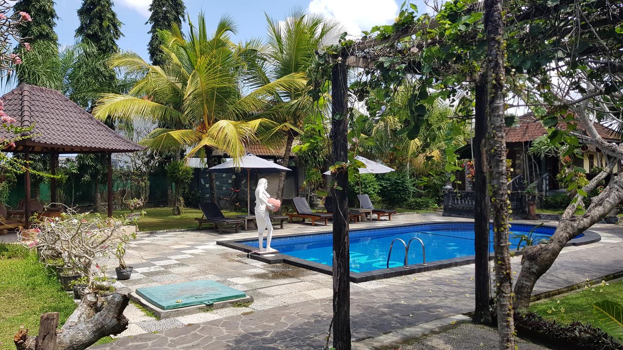 Bona Village Inn