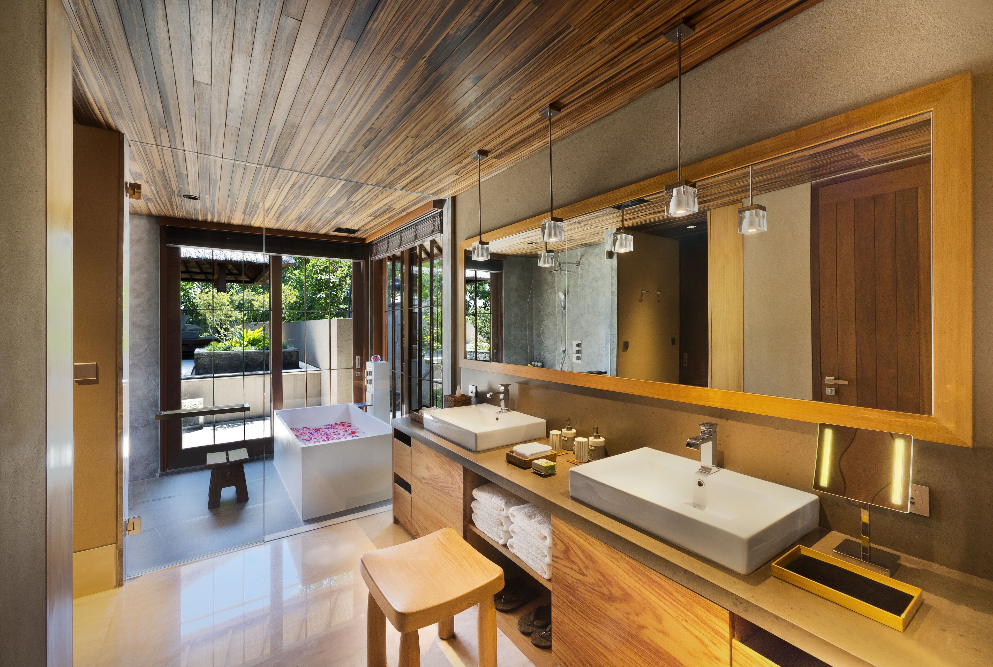 Hoshinoya Bali