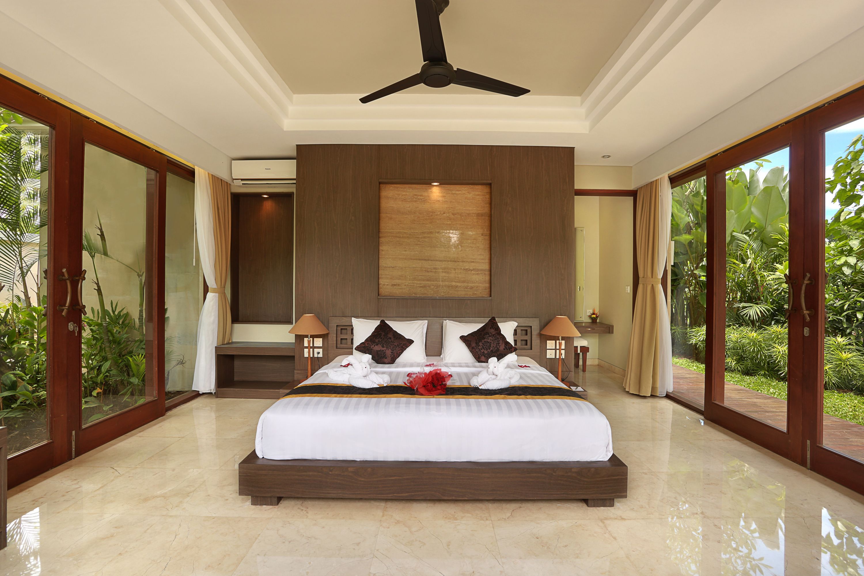 Khayangan Kemenuh Villas