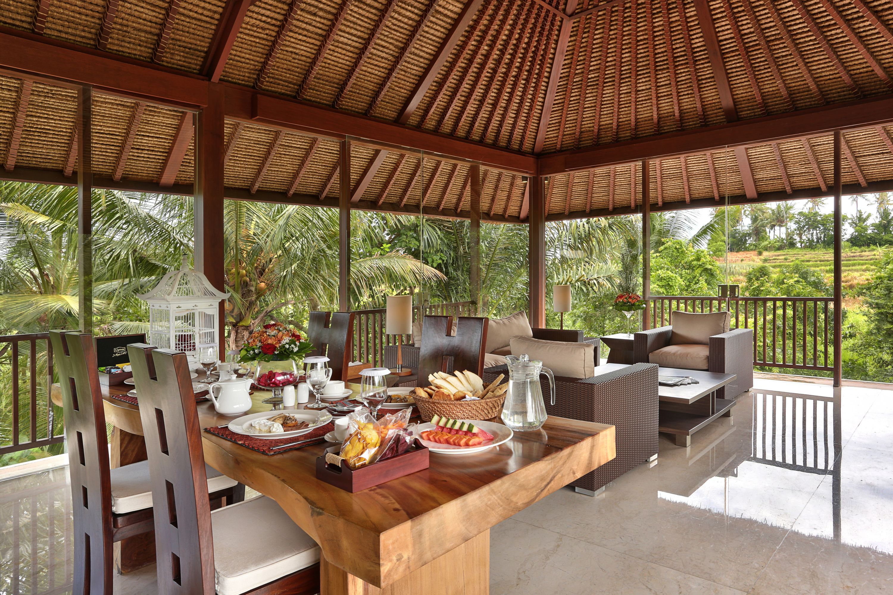 Khayangan Kemenuh Villas
