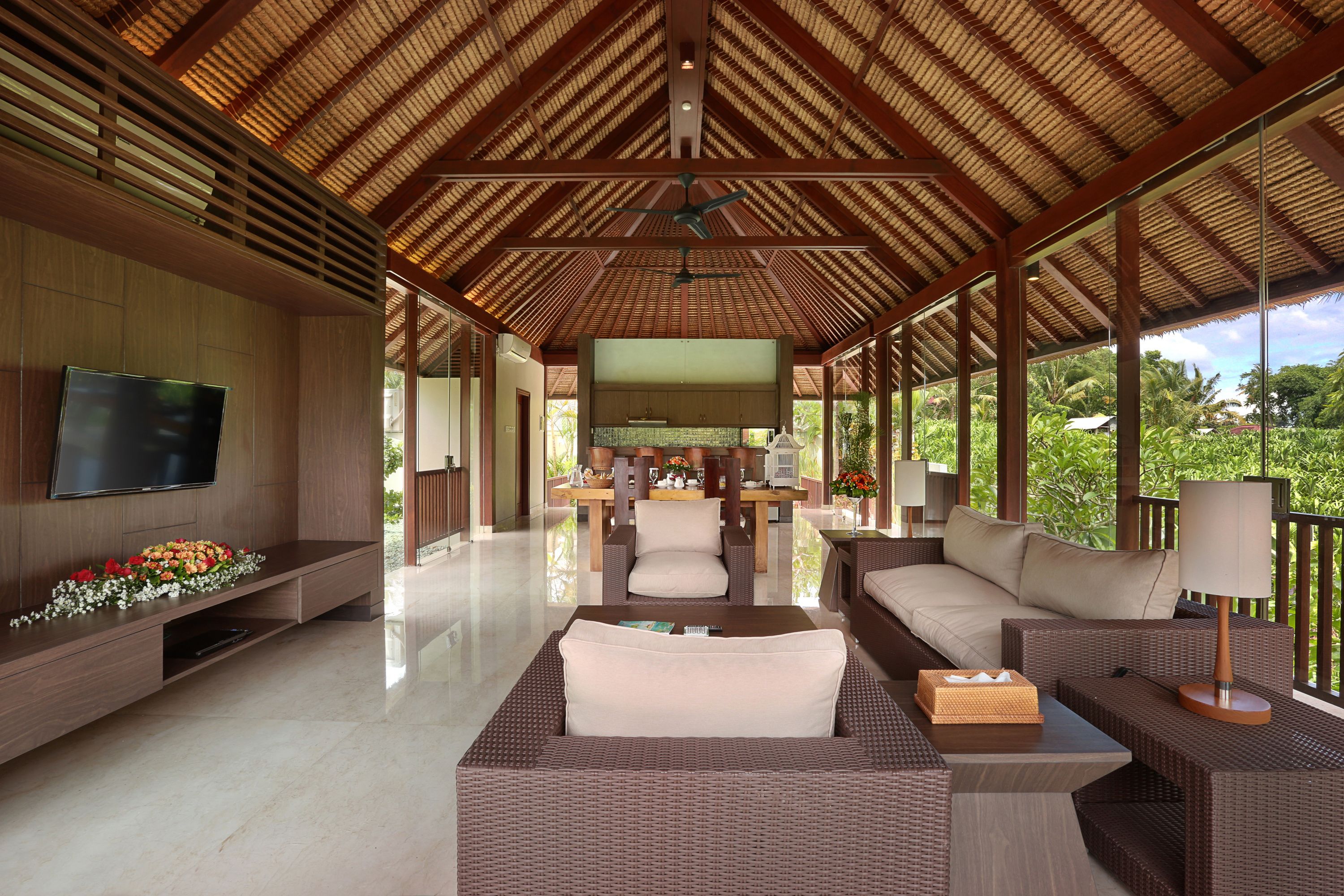 Khayangan Kemenuh Villas