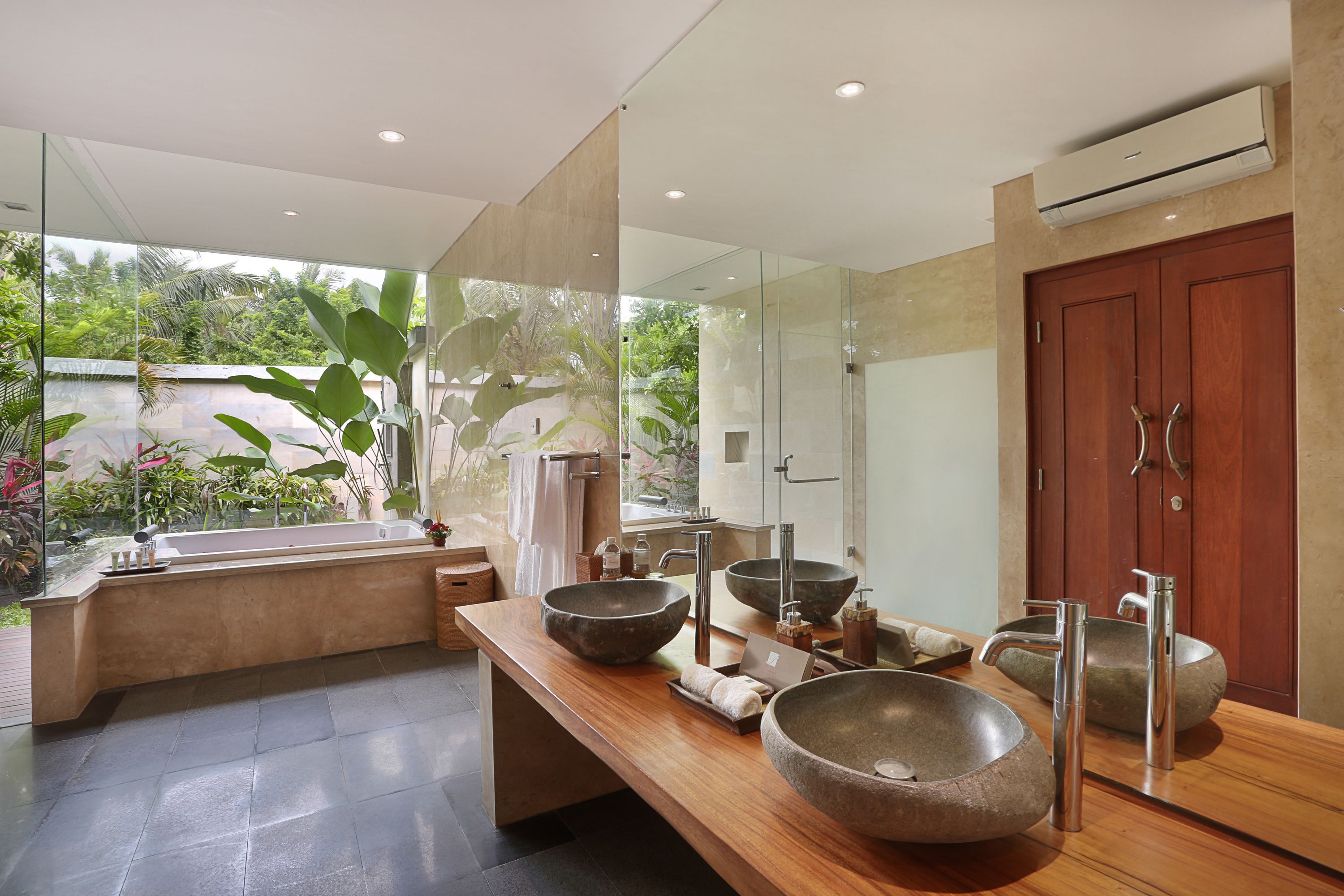 Khayangan Kemenuh Villas