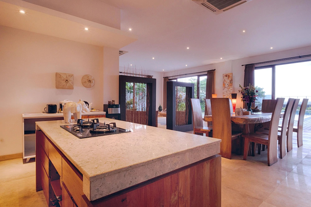 Kutus Kutus Keramas Villa