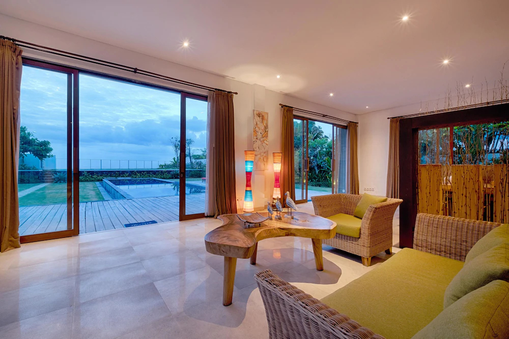 Kutus Kutus Keramas Villa