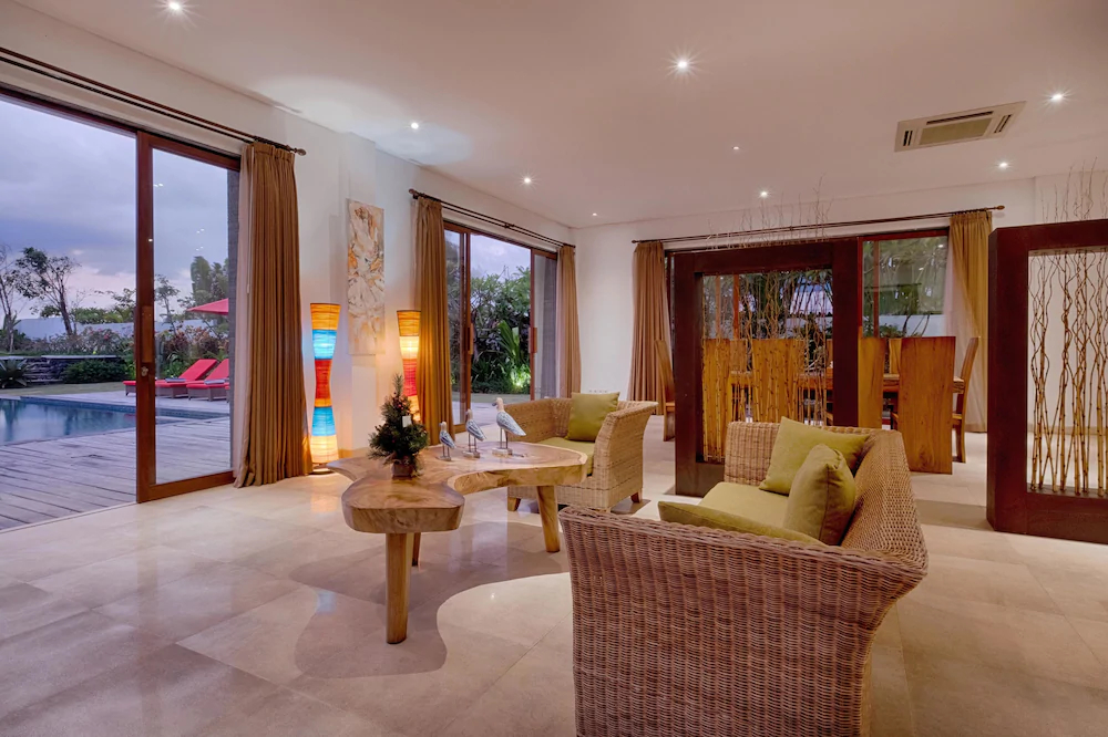 Kutus Kutus Keramas Villa