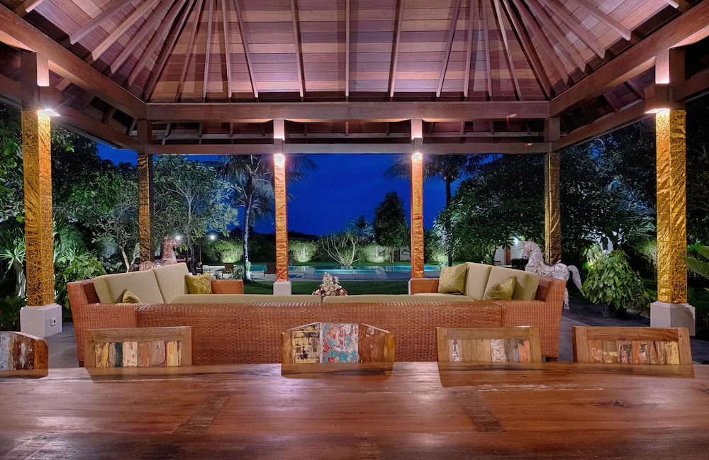 Kutus Kutus Ketewel Villa