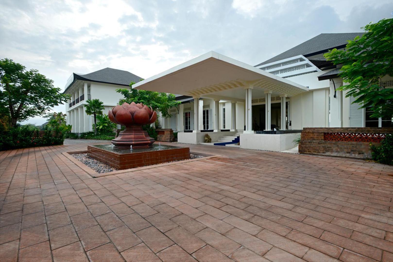 Rumah Luwih Beach Resort
