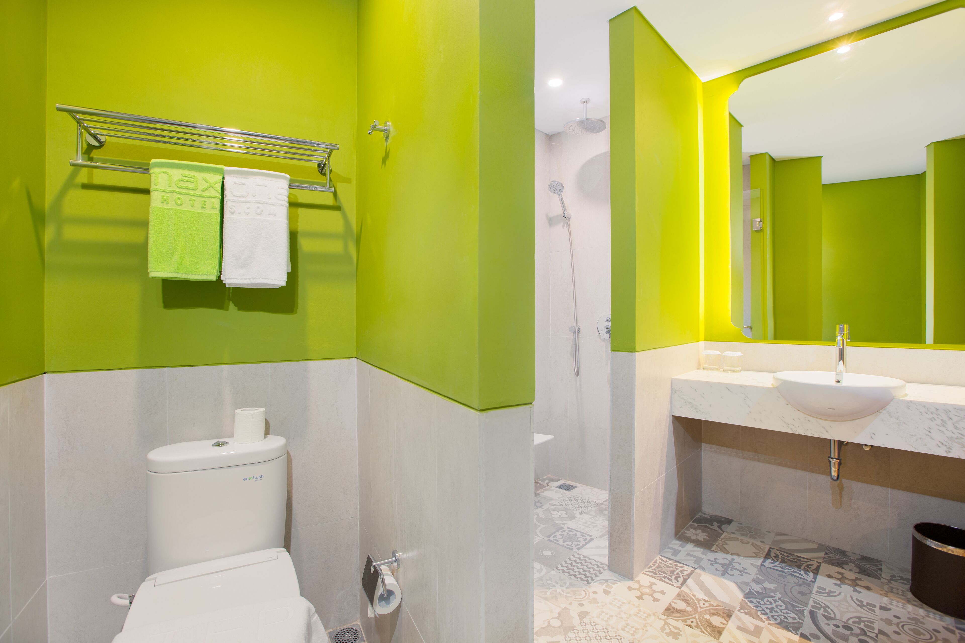 Rv Hotel Kutus Kutus