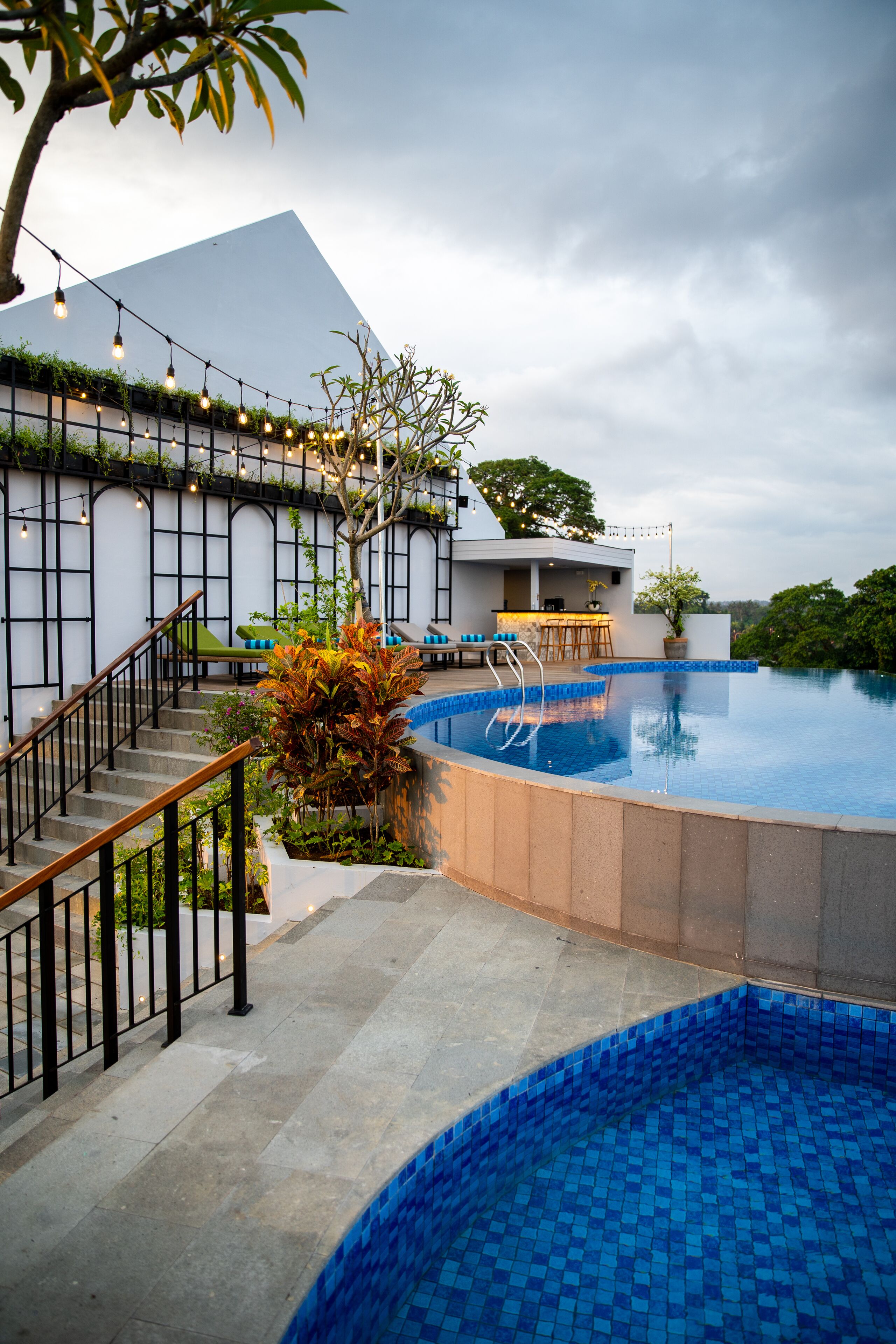 Rv Hotel Kutus Kutus