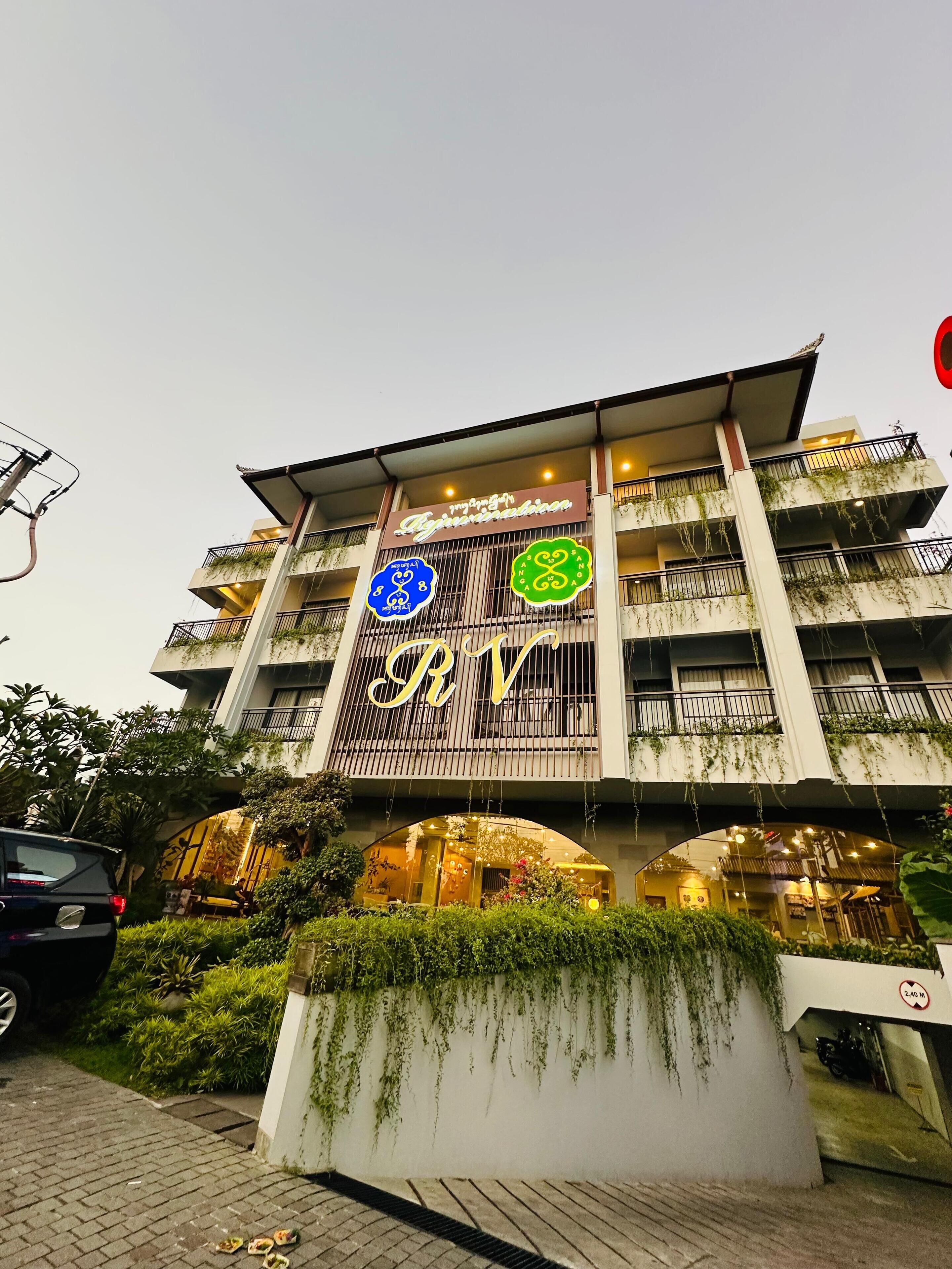 Rv Hotel Kutus Kutus