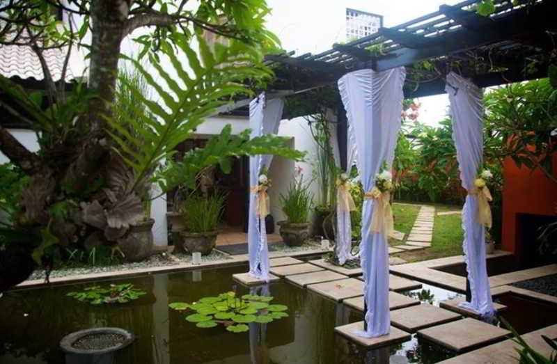 Suarti Resort, Villas & Gallery