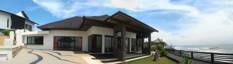 Suarti Resort, Villas & Gallery