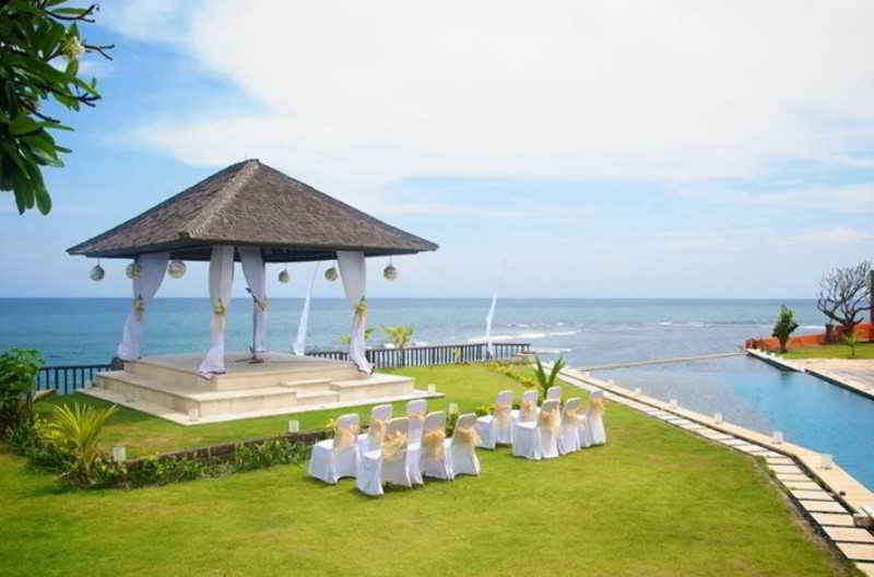 Suarti Resort, Villas & Gallery