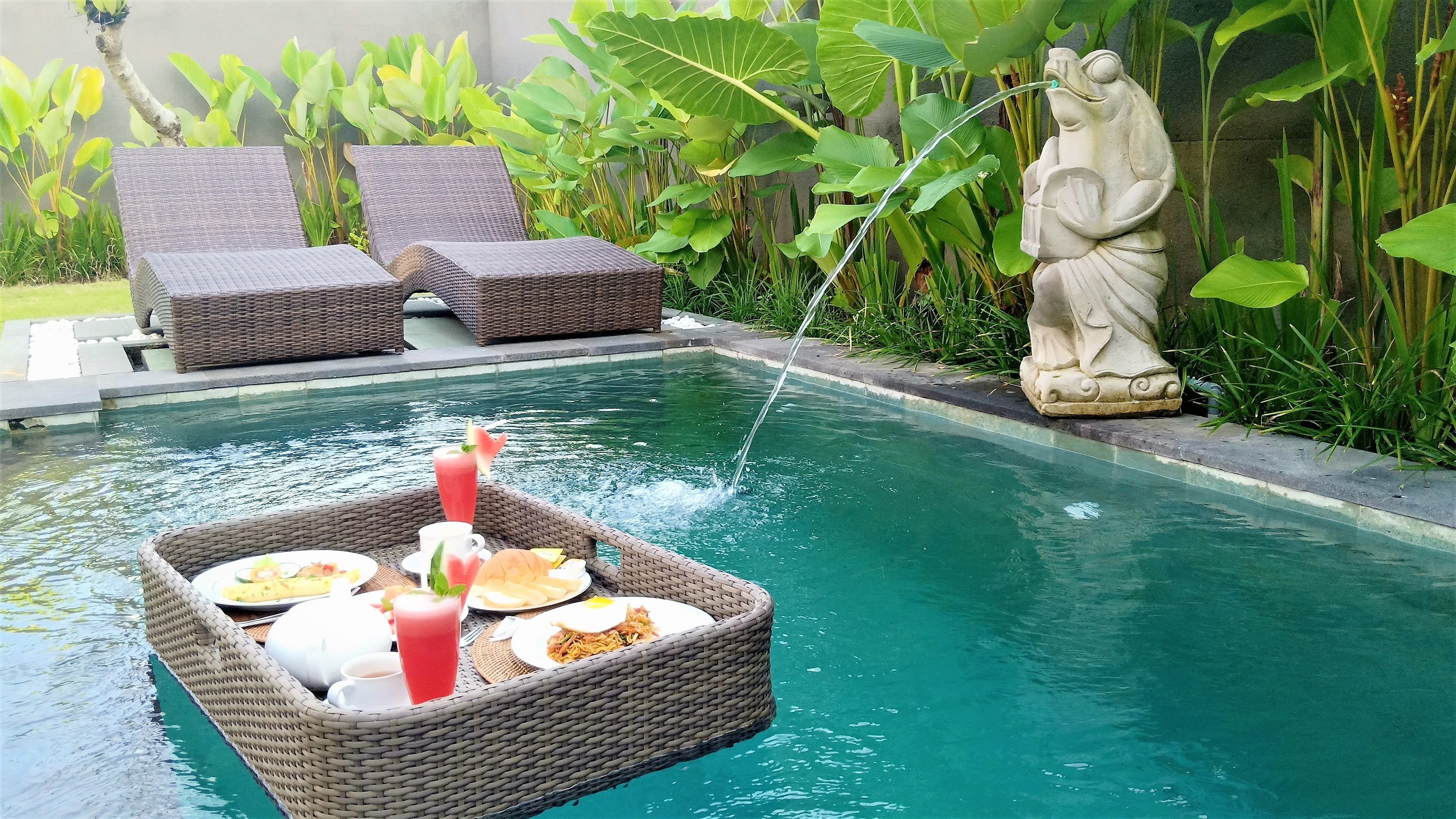 Three Gold Luxury Private Villa