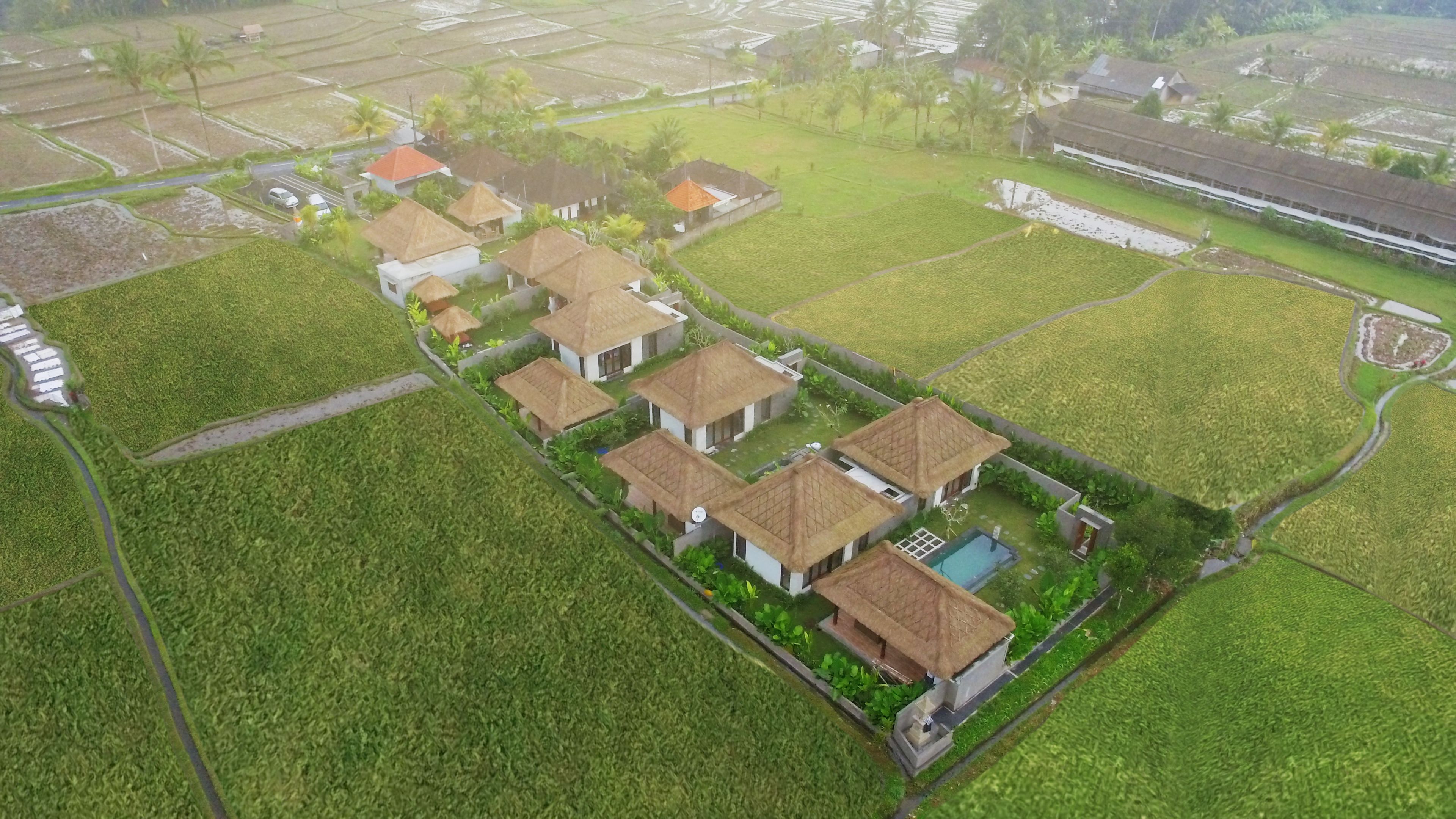 Three Gold Luxury Private Villa