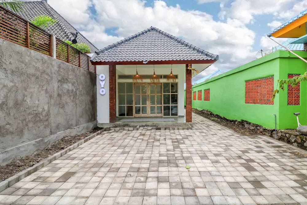 Uma Menuh Guest House by OYO Rooms