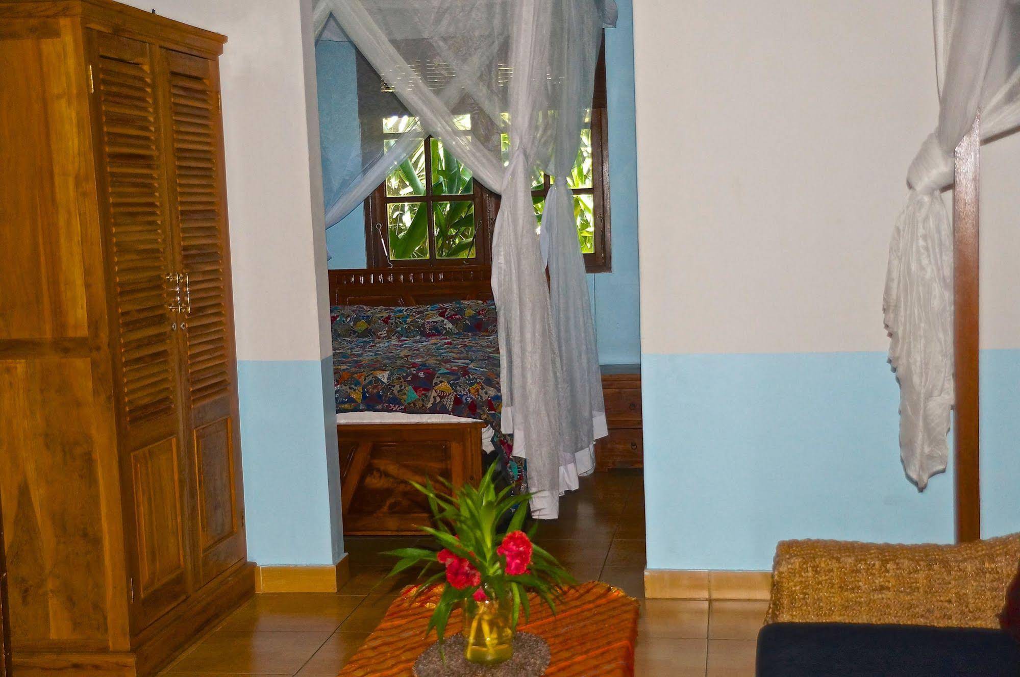 Aahh Bali Bed & Breakfast Jimbaran