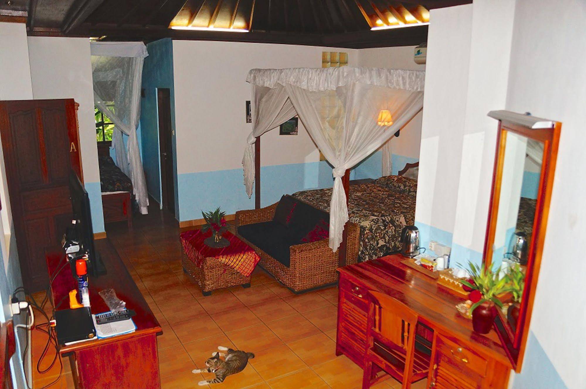 Aahh Bali Bed & Breakfast Jimbaran