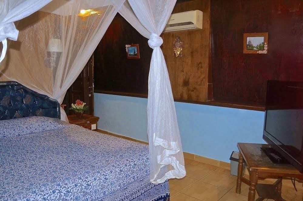 Aahh Bali Bed & Breakfast Jimbaran