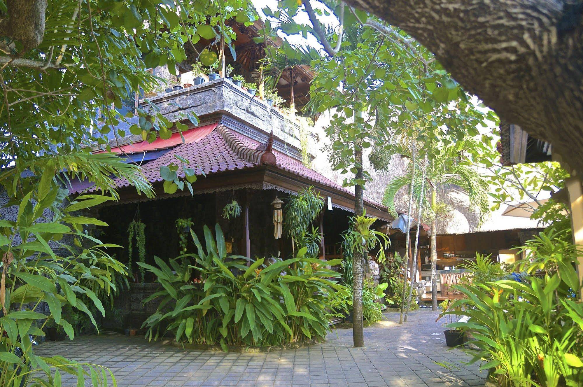 Aahh Bali Bed & Breakfast Jimbaran