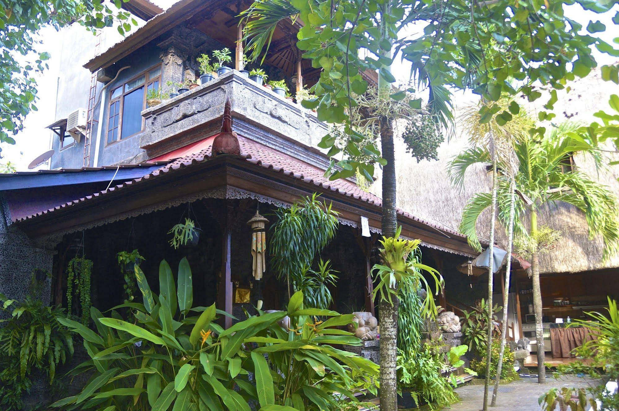 Aahh Bali Bed & Breakfast Jimbaran