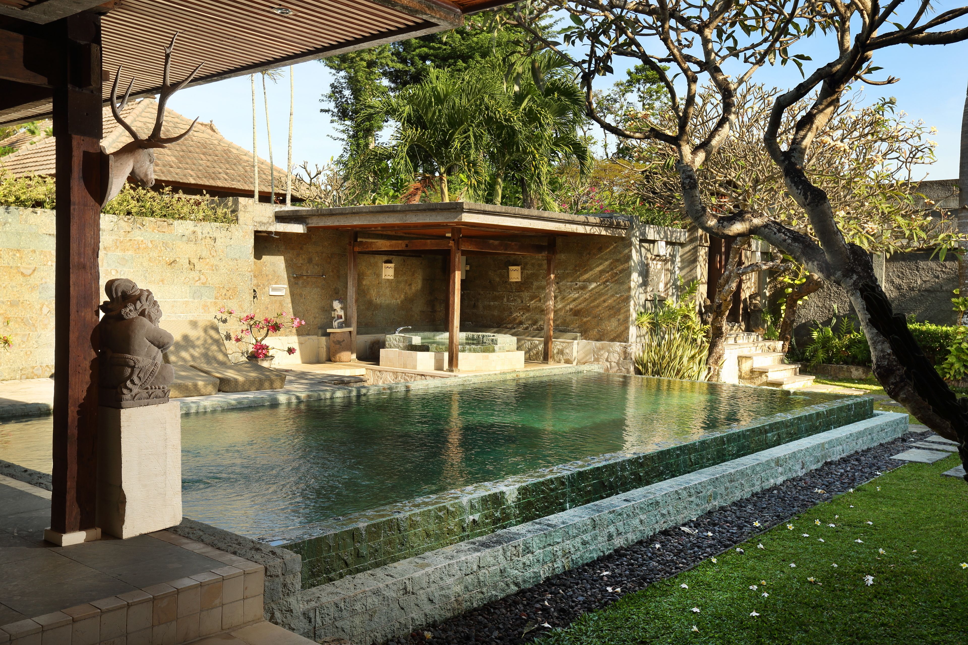Alindra Villa