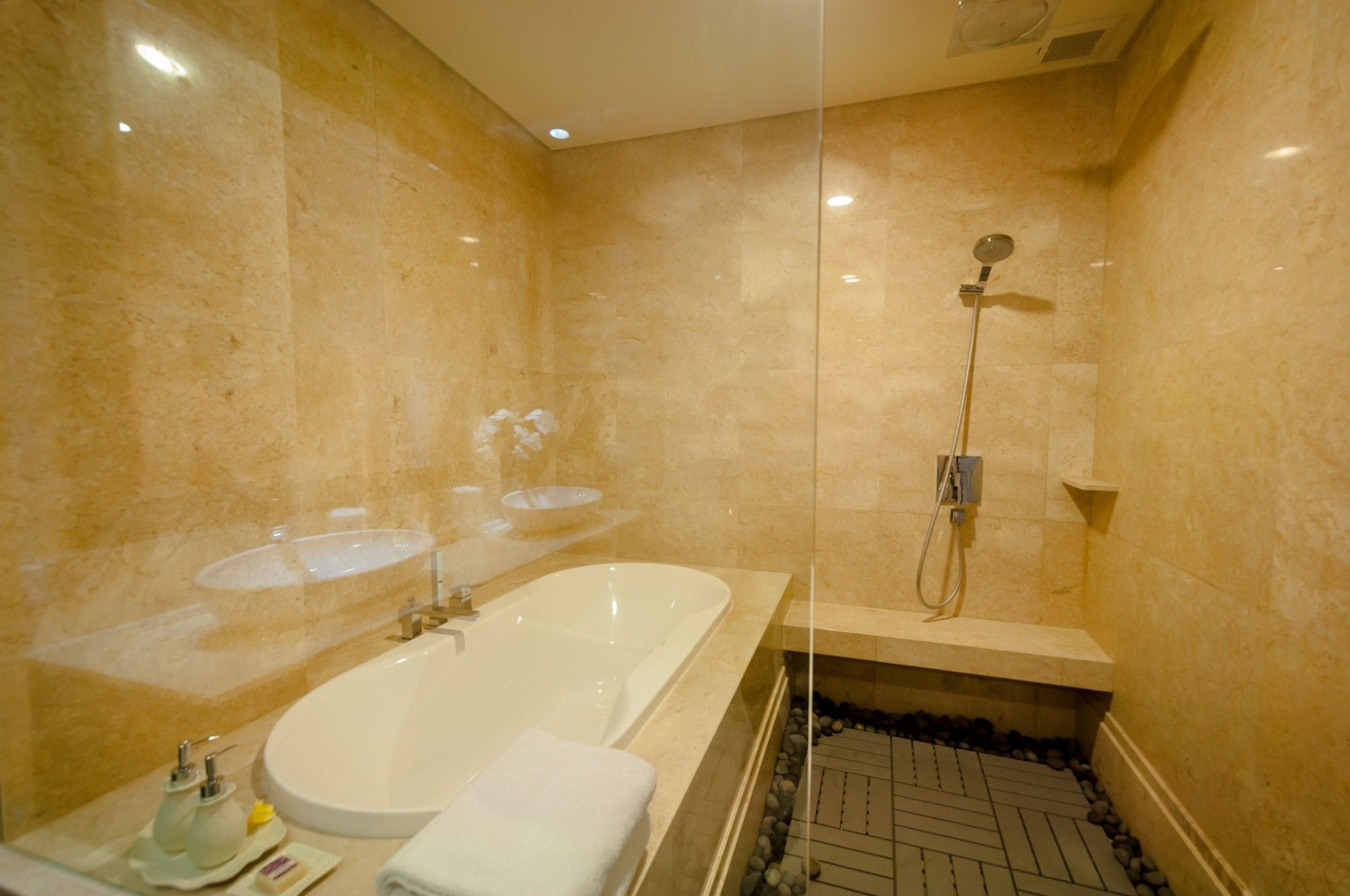 AYANA Residences