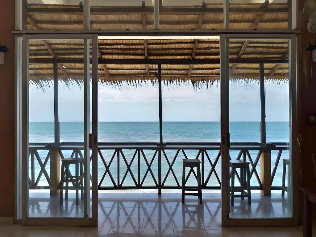 Balangan Paradise Hostel and Restaurant