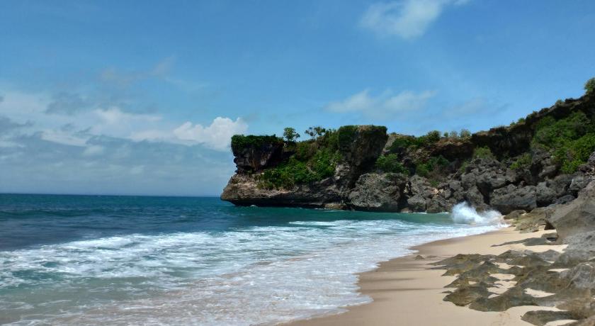 Balangan Paradise Hostel and Restaurant