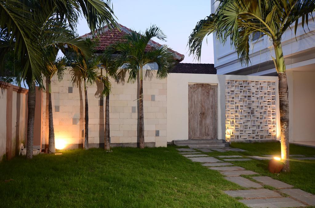 Bali Breezz Hotel