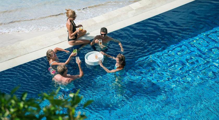 Four Seasons Resort Bali at Jimbaran Bay