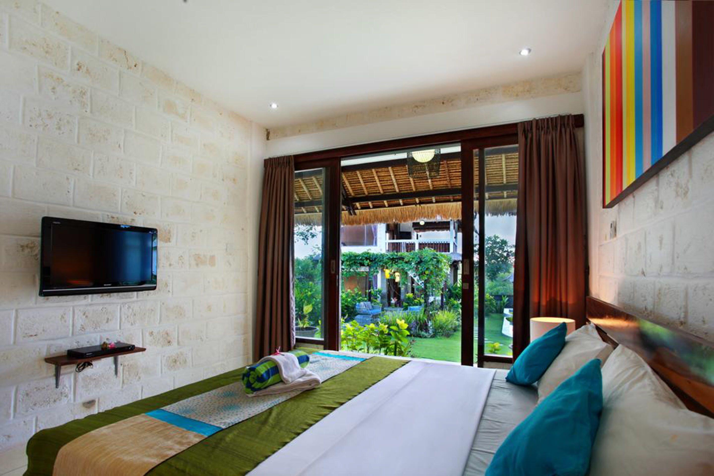 Hill Dance Bali American Hotel