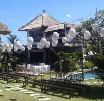 Hill Dance Bali American Hotel