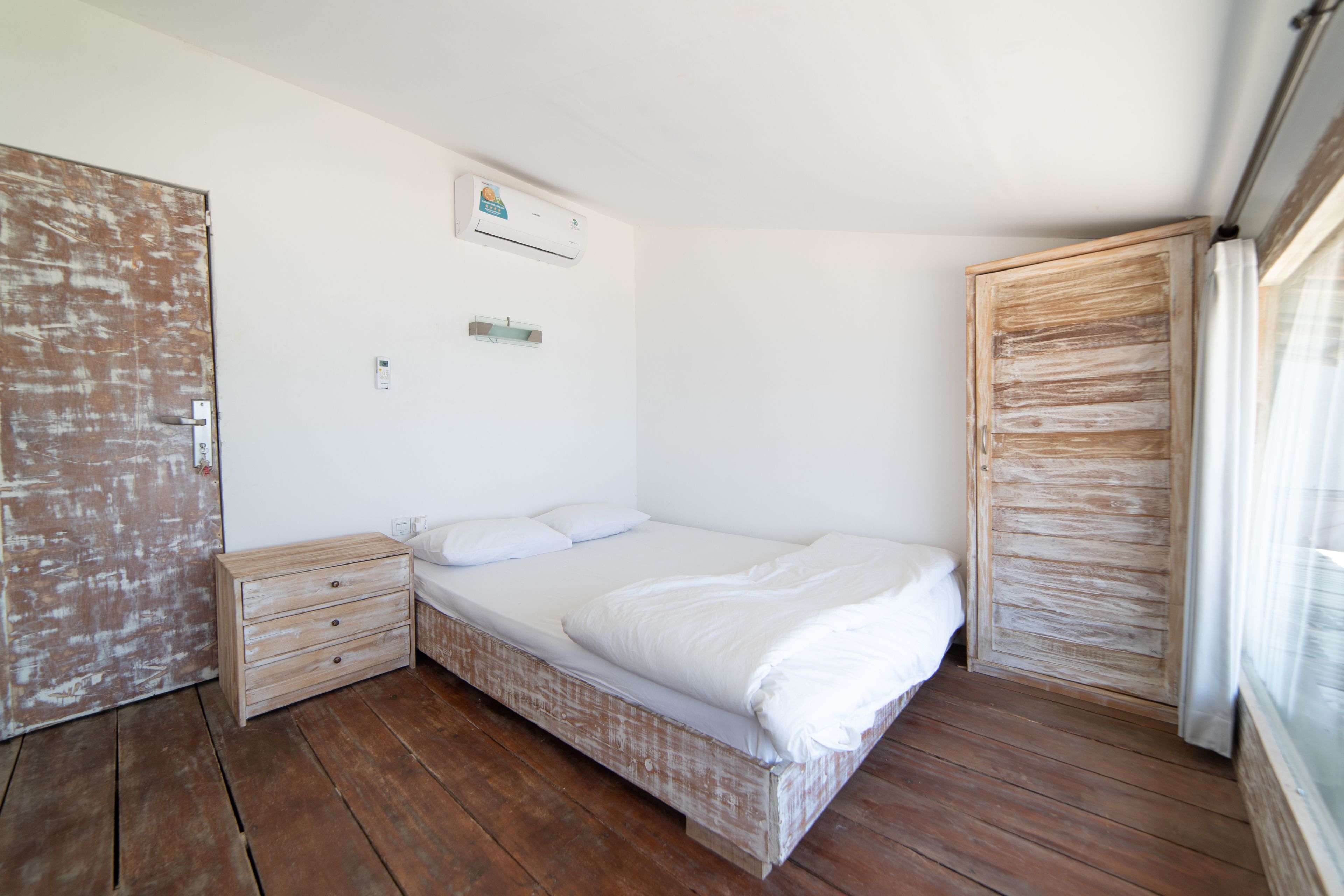 Jimbaran Balangan Beachfront Rooms