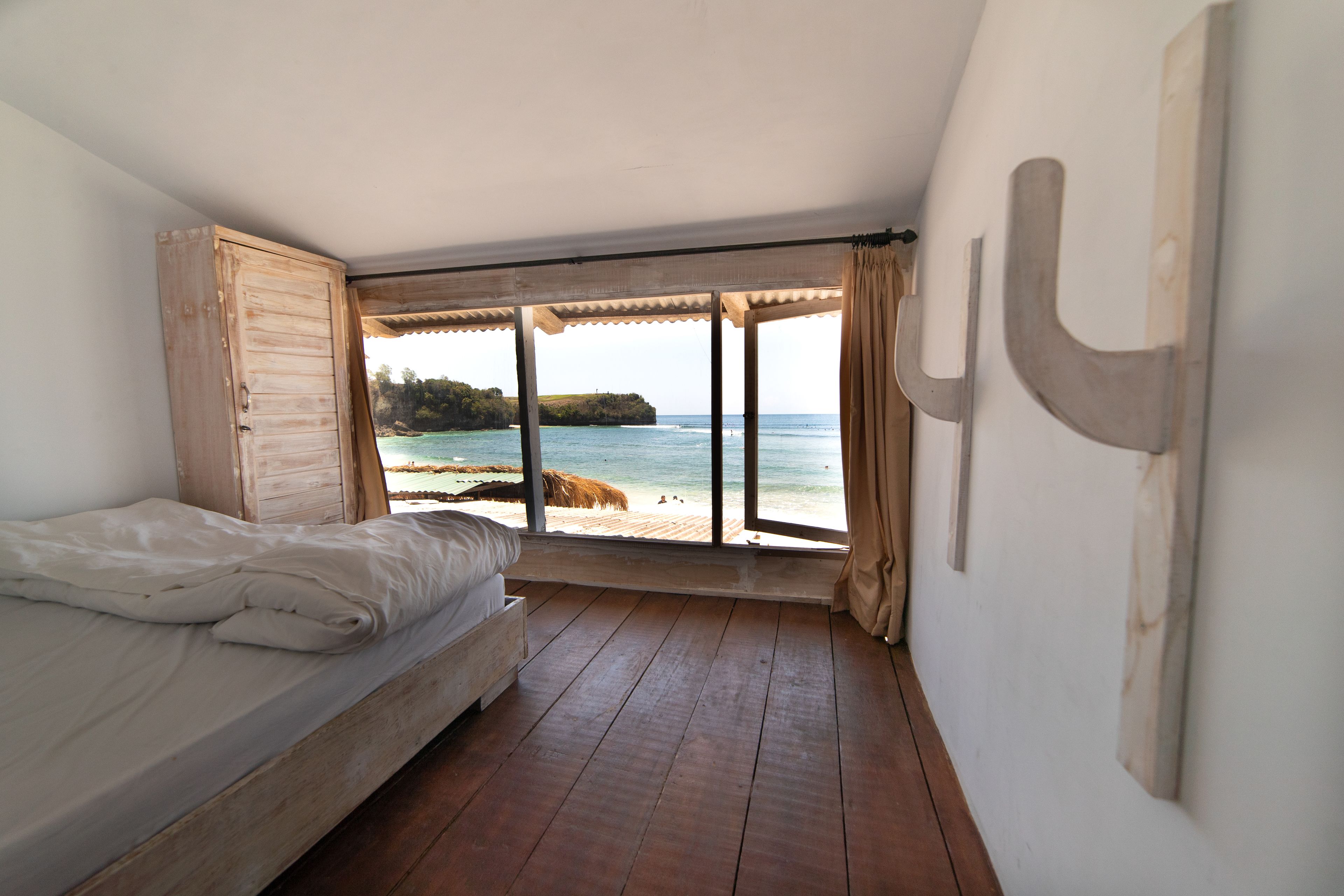 Jimbaran Balangan Beachfront Rooms