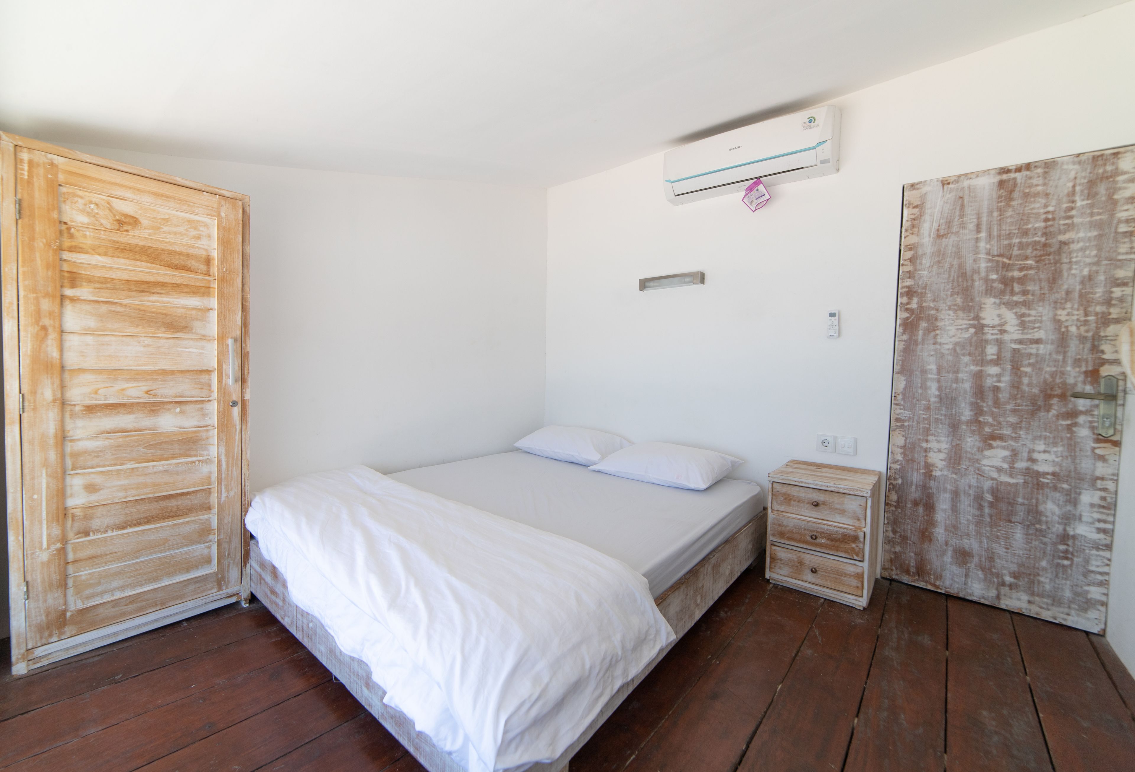 Jimbaran Balangan Beachfront Rooms